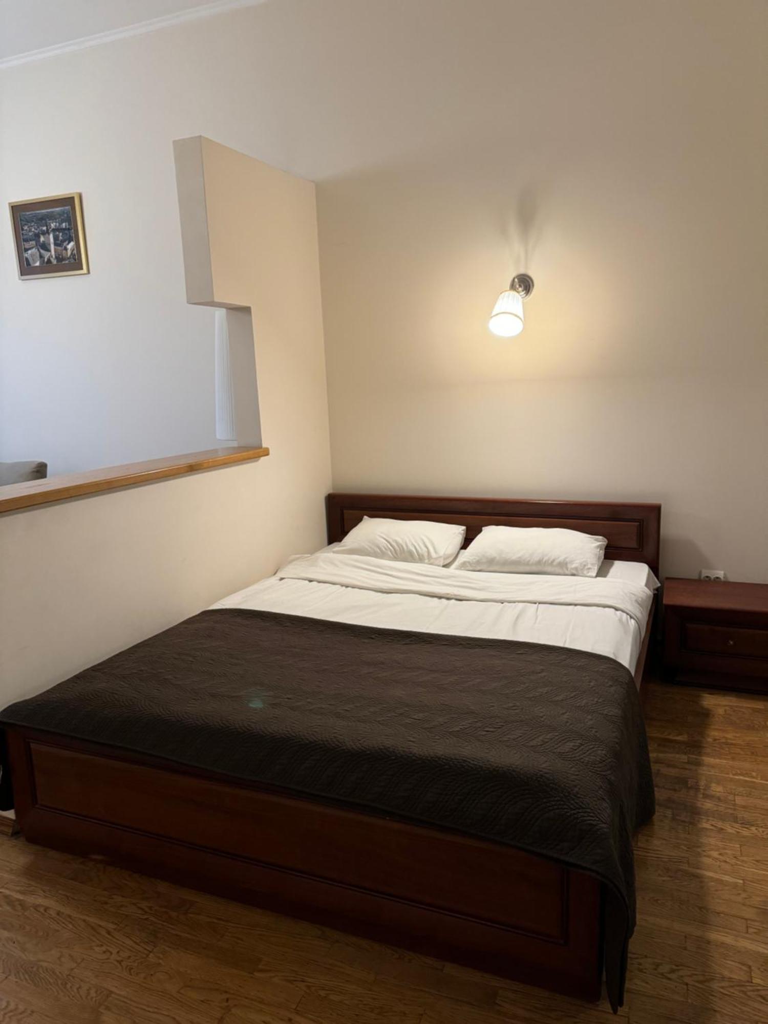 Stay Lviv Apartments Ngoại thất bức ảnh