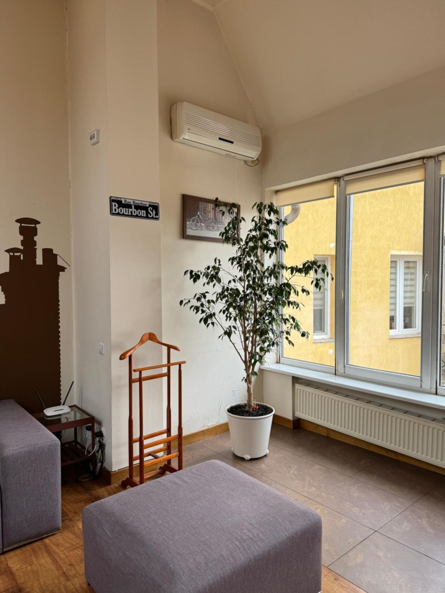 Stay Lviv Apartments Ngoại thất bức ảnh