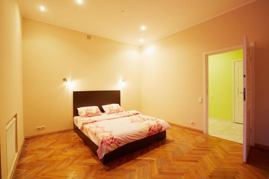 Stay Lviv Apartments Phòng bức ảnh