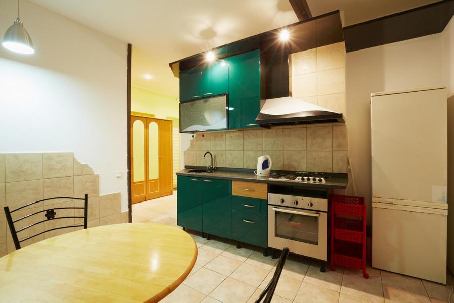 Stay Lviv Apartments Ngoại thất bức ảnh