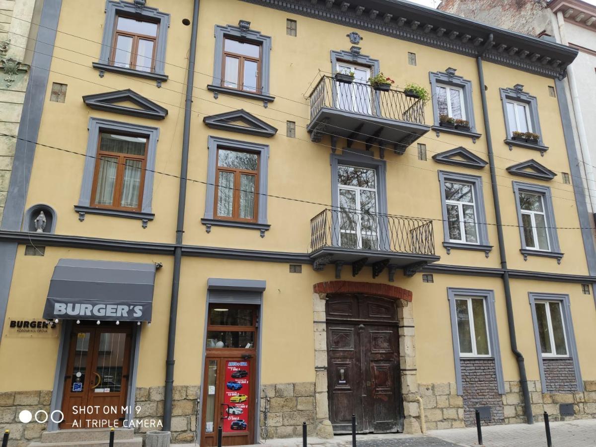 Stay Lviv Apartments Ngoại thất bức ảnh